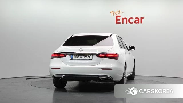 Mercedes-Benz E-Class W213 id 4196072 из Кореи 24