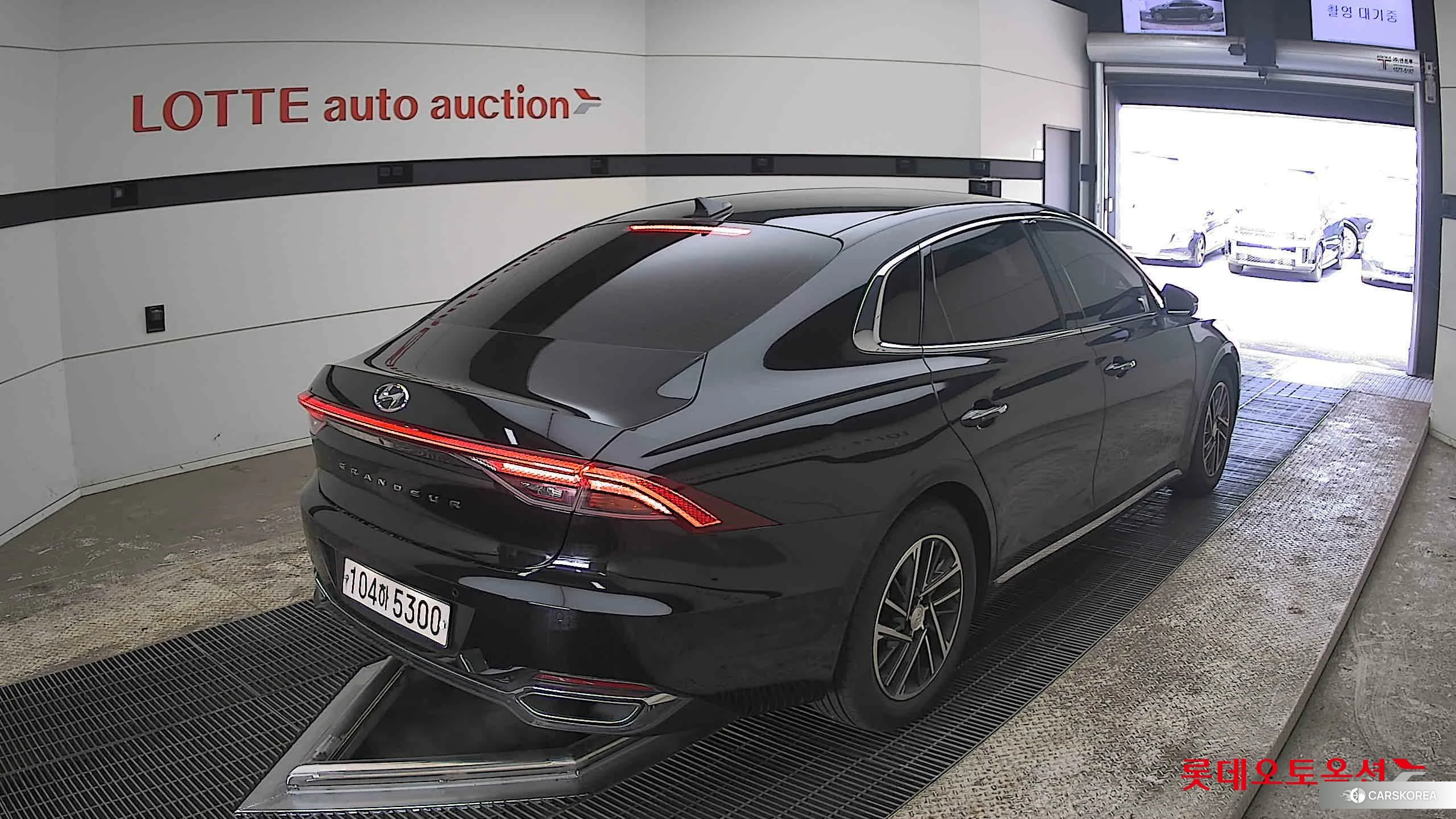 Hyundai Grandeur id 3882001 из Кореи 31