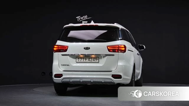 Kia The New Carnival id 4755428 из Кореи 24
