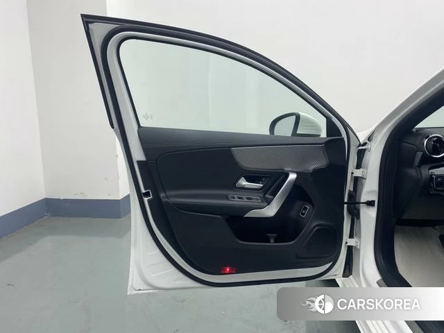 Mercedes-Benz Class A id 4208840 из Китая 25