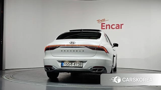 Hyundai The New Grandeur IG Hybrid id 4721972 из Кореи 27