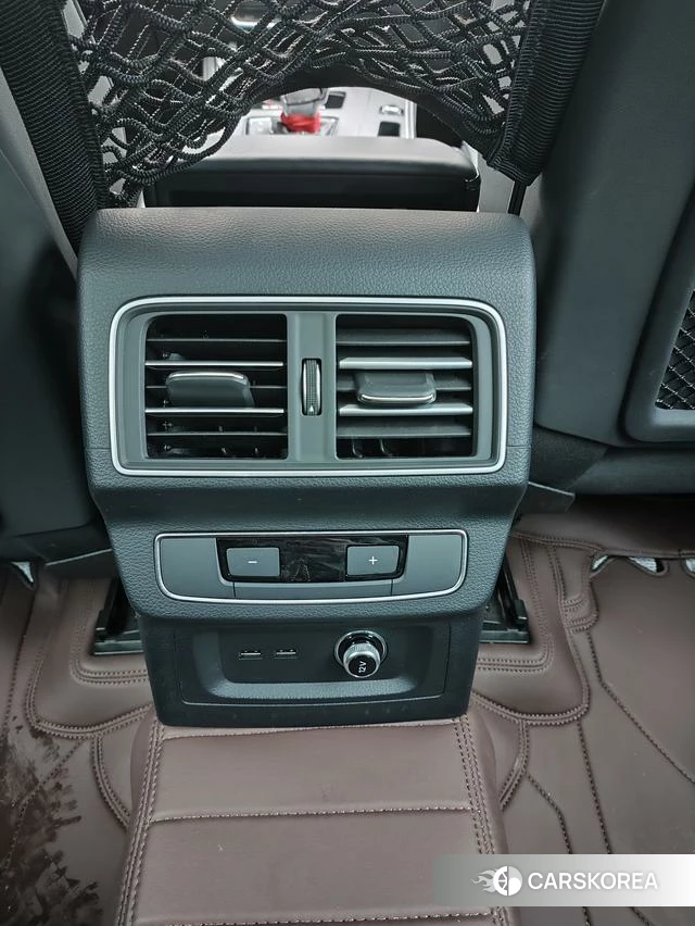 Audi Q5L id 4238615 из Китая 17