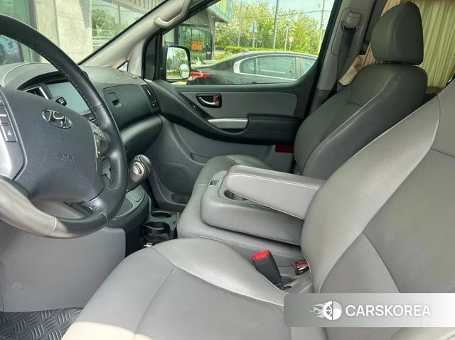 Hyundai The New Grand Starex id 4284946 из Кореи 14