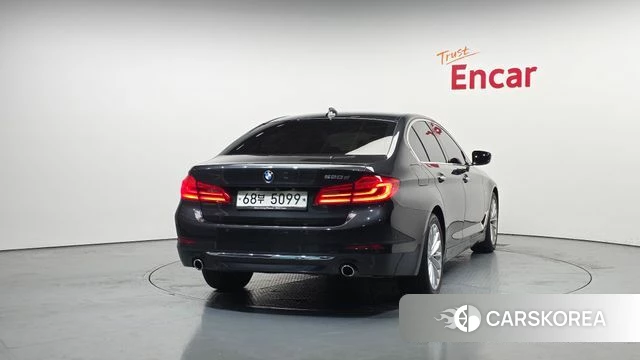 BMW 5 Series (G30) id 3801826 из Кореи 14