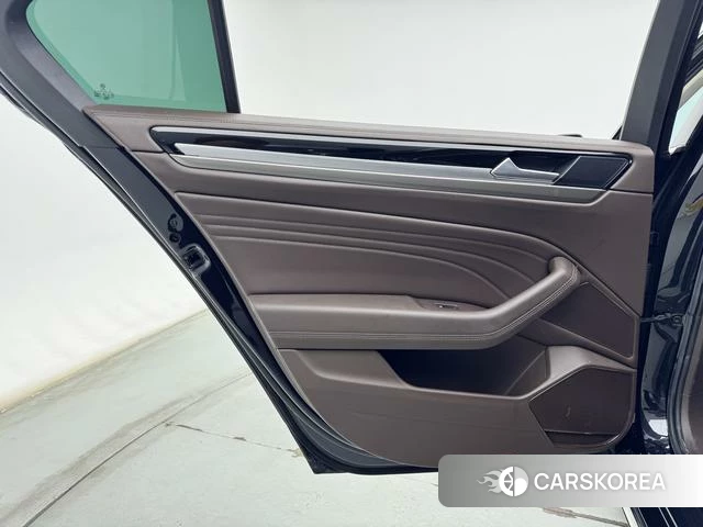 Volkswagen Huiang id 4258582 из Китая 22