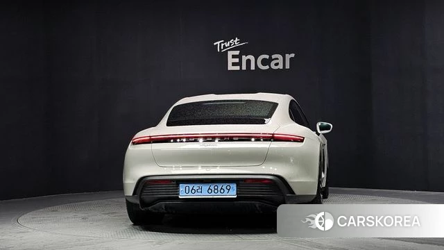 Porsche Taycan id 4613130 из Кореи 14