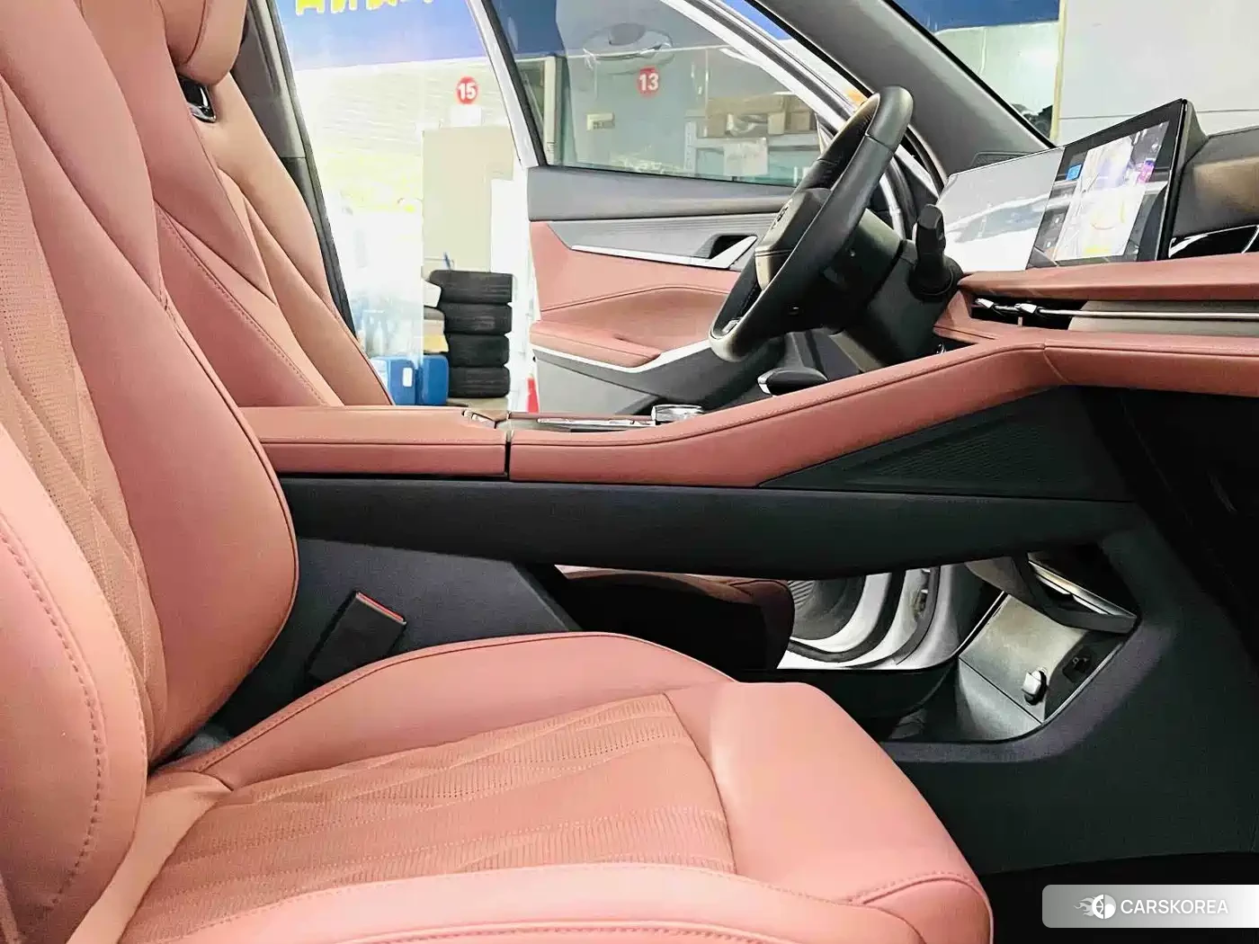 Chang'an CS75PLUS 2025 Белый из Китая, фото 5