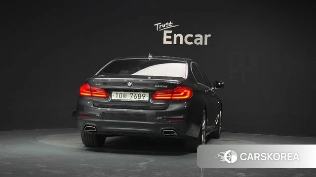 BMW 5 Series (G30) id 4543659 из Кореи 14