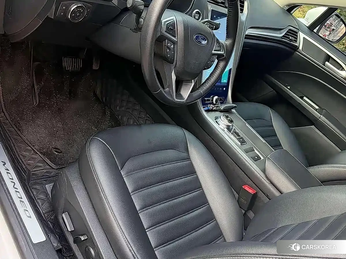 Ford Mondeo 2021 Белый из Китая, фото 4
