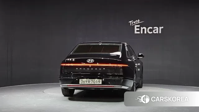 Hyundai Grandeur (GN7) id 3502890 из Кореи 14