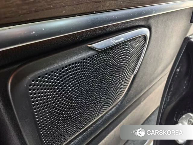 Mercedes-Benz V-class id 3876217 из Китая 8