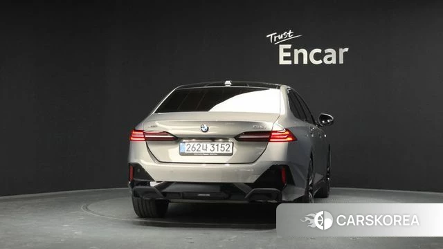 BMW 5 Series (G60) id 4194023 из Кореи 33