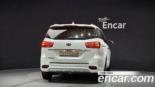 Kia The New Carnival id 2854979 из Кореи 14