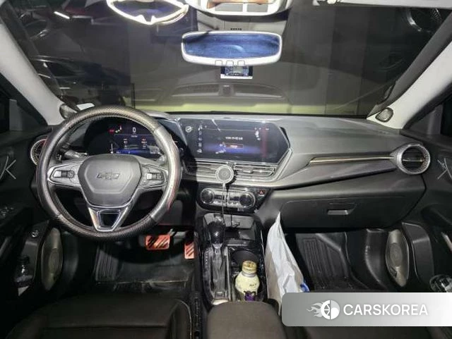 Chevrolet (GM Daewoo) Trax Crossover 2024 Черный из Кореи, фото 4