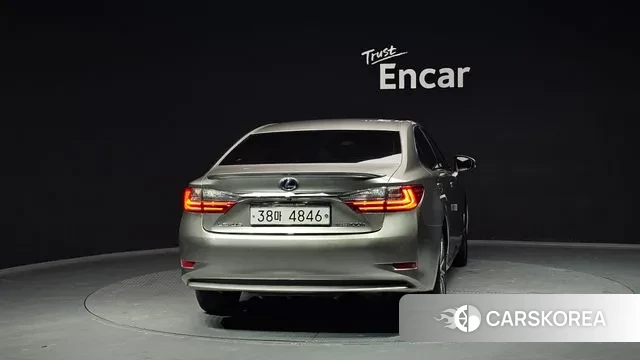 Lexus New ES300h id 3631863 из Кореи 14