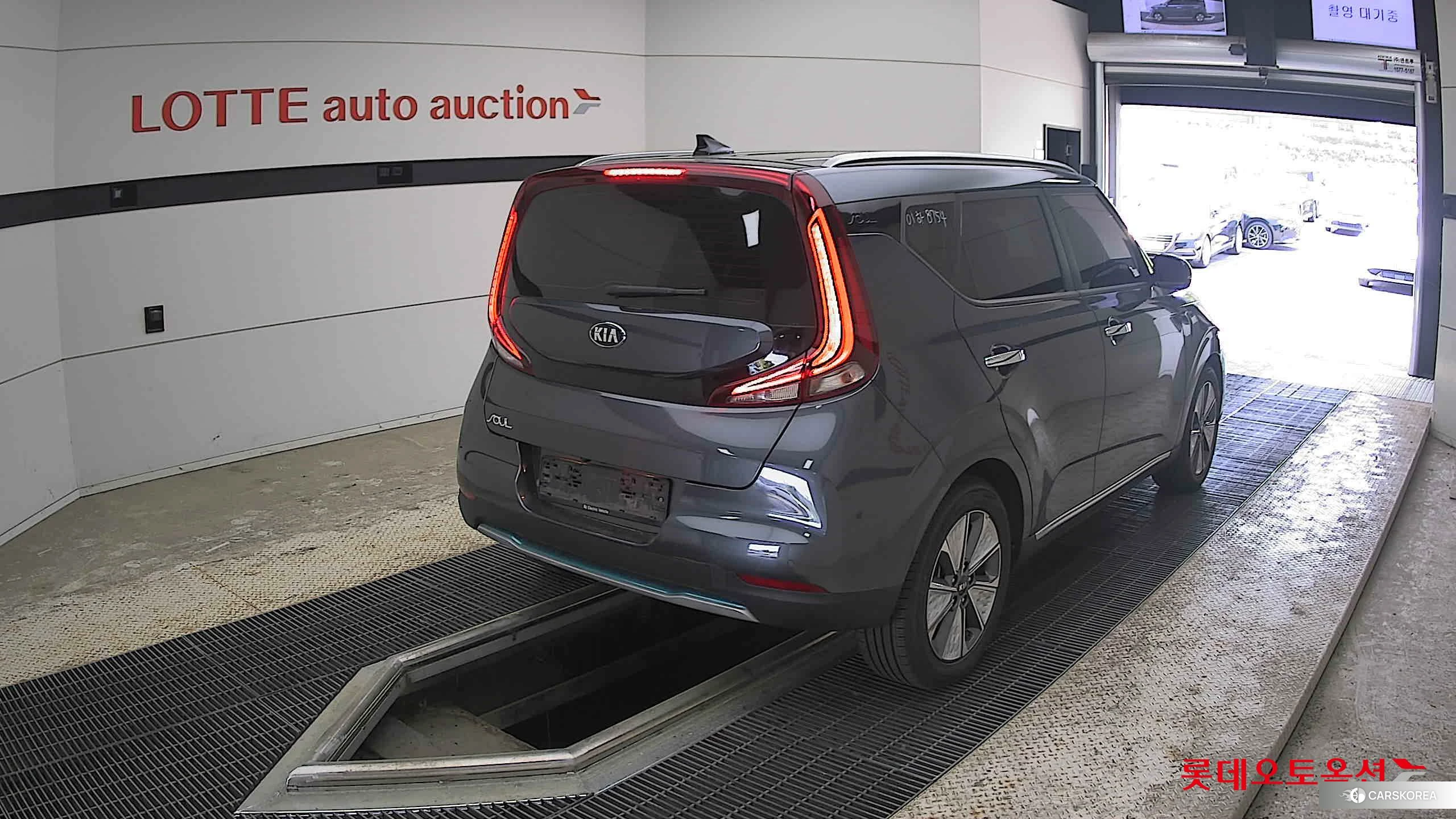 Kia Soul Booster EV id 4289512 из Кореи 32