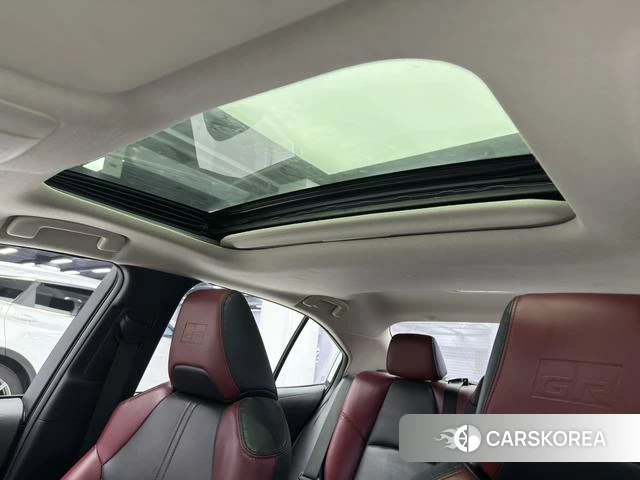 Toyota Corolla id 4207746 из Китая 15