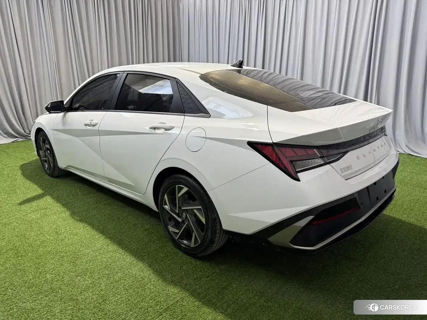 Hyundai Elantra id 4680744 из Китая 14