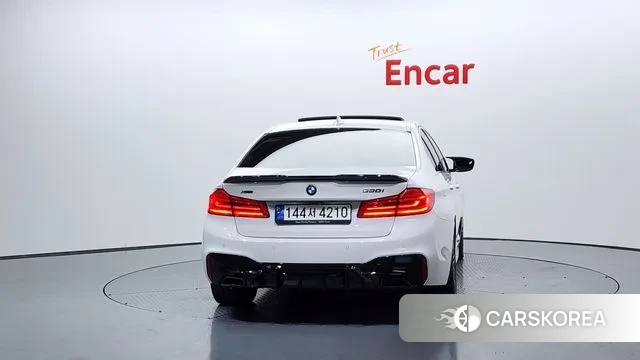 BMW 5 Series (G30) id 3526026 из Кореи 14