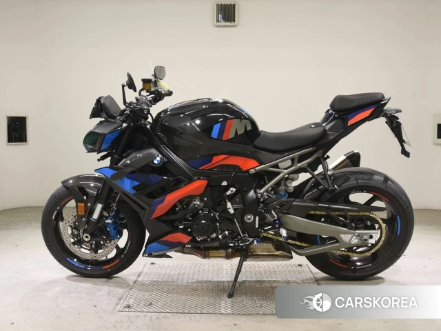 BMW M1000R 2025 из Японии, фото 2