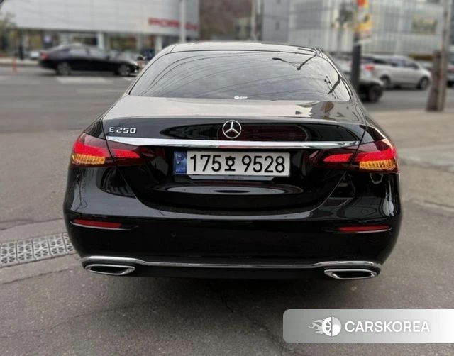 Mercedes-Benz E-Class W213 2023 Черный из Кореи, фото 4