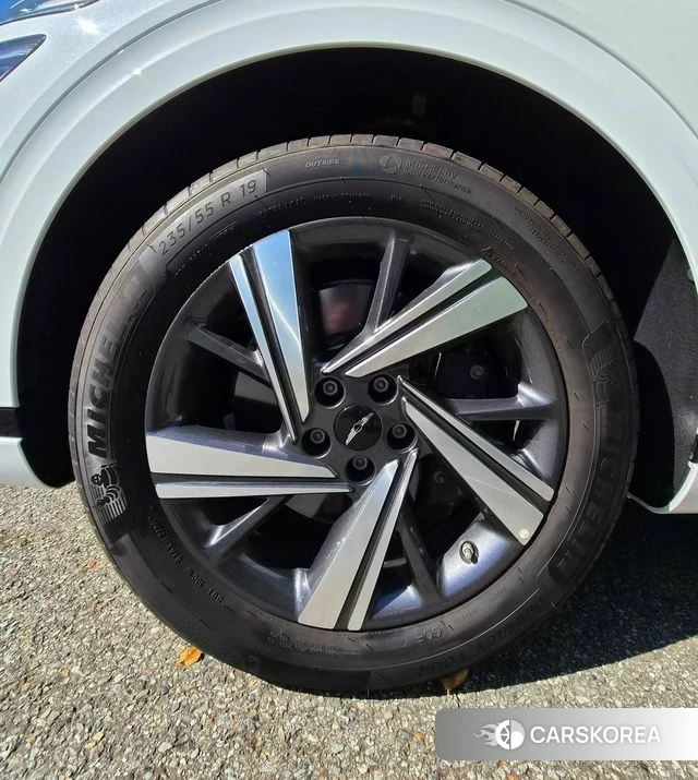 Genesis GV70 2024 Белый из Кореи, фото 4