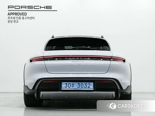 Porsche Taycan id 3477341 из Кореи 14