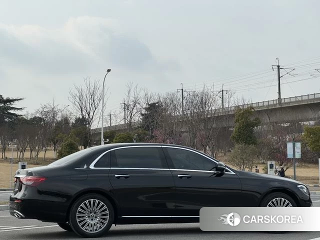 Mercedes-Benz E-class id 4260368 из Китая 13