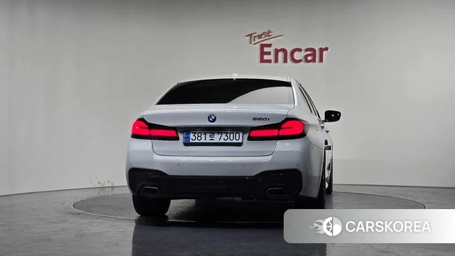 BMW 5 Series (G30) id 3883821 из Кореи 14