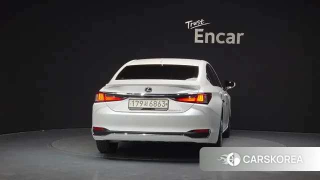 Lexus ES300h 7th generation id 3776671 из Кореи 14