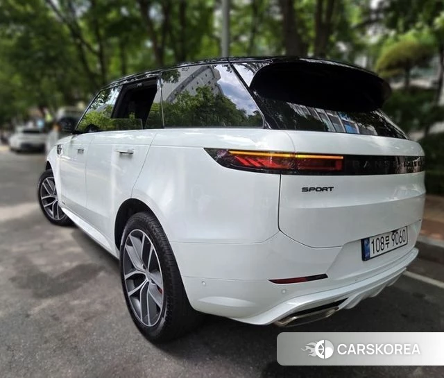 Land Rover Range Rover Sport 3rd Generation 2025 Белый из Кореи, фото 4