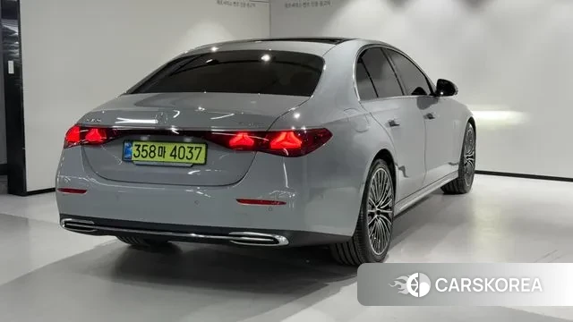 Mercedes-Benz E-Class W214 id 3575926 из Кореи 14