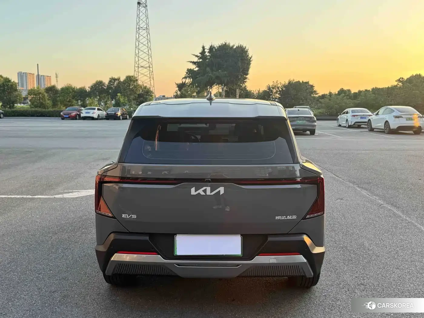 Kia EV5 2026 Silver/gray из Китая, фото 5