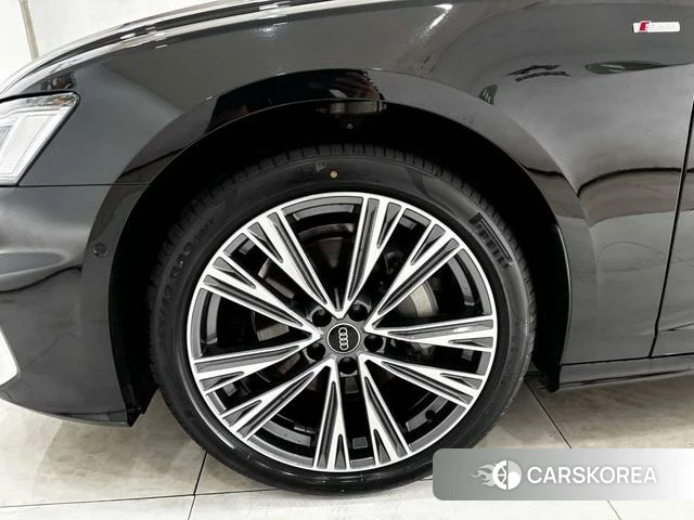 Audi A6L id 4278432 из Китая 25