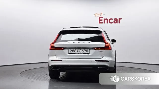 Volvo V60 Cross-Country 2nd Generation id 3302504 из Кореи 14