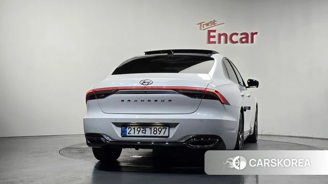 Hyundai The New Grandeur IG id 4631470 из Кореи 30
