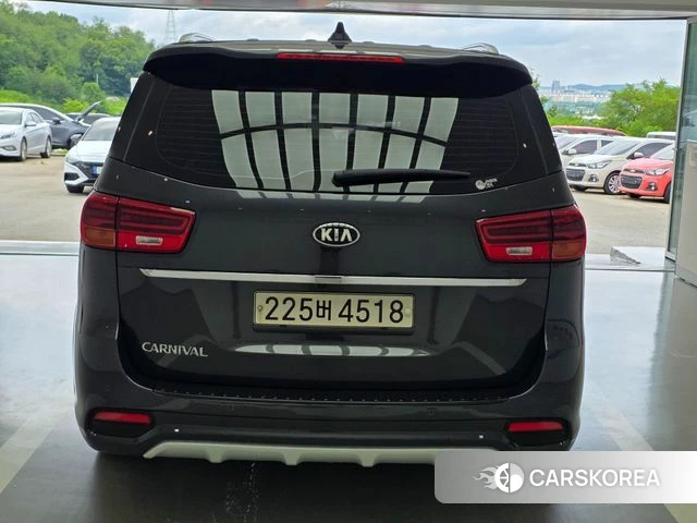 Kia The New Carnival id 4543316 из Кореи 11