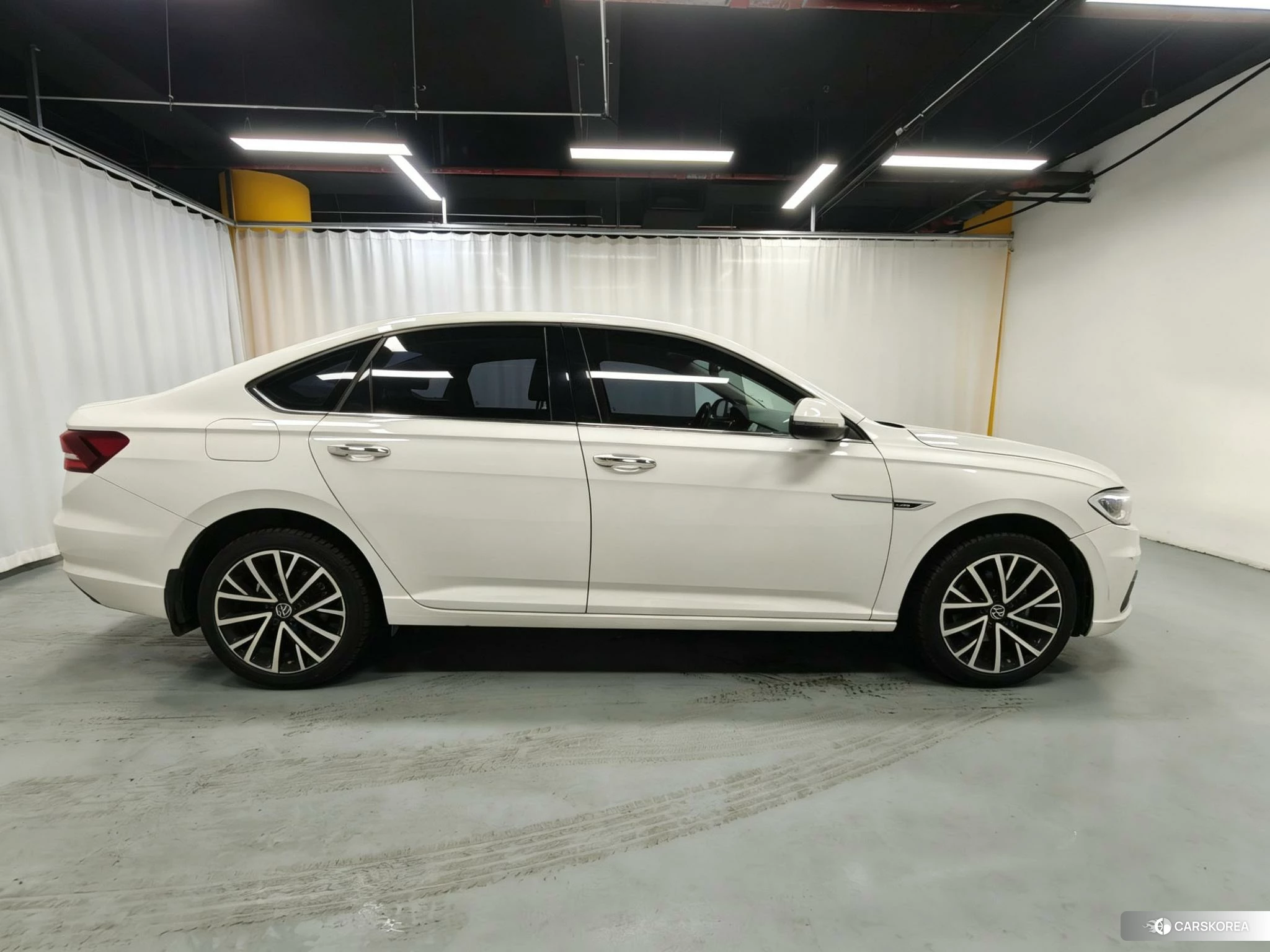 Volkswagen Lavida id 4407210 из Китая 14