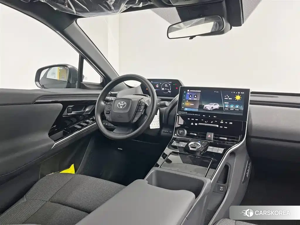 Toyota bZ4X id 4554133 из Китая 18