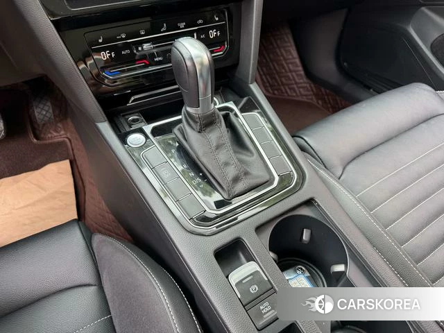 Volkswagen Magotan id 4260221 из Китая 7