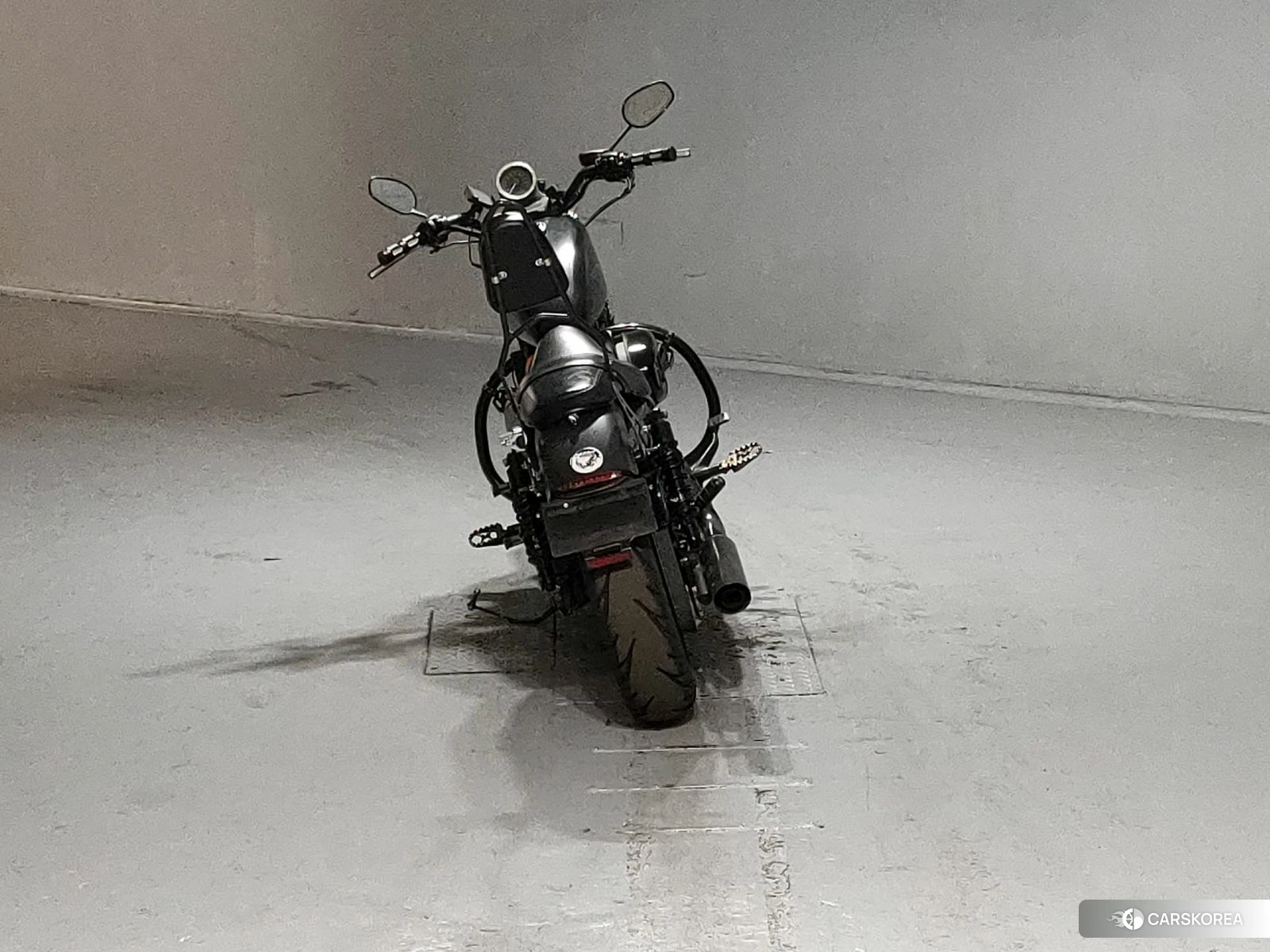 Проданный Harley-Davidson Sportster XL883N 2011 из Японии, фото 3