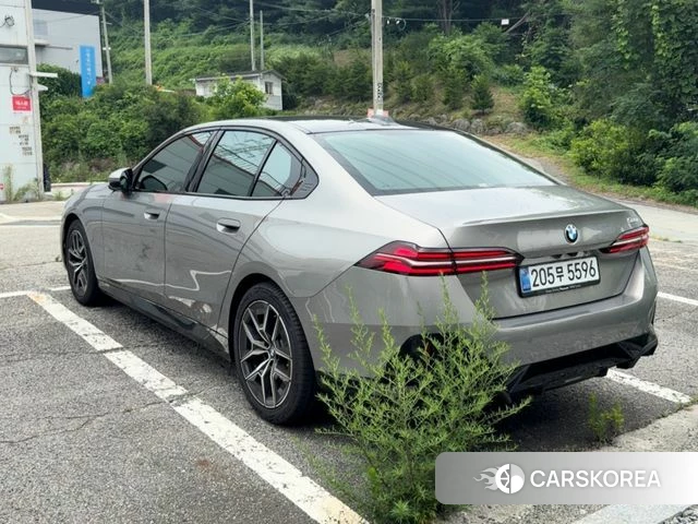 BMW 5 Series (G60) id 4589647 из Кореи 14