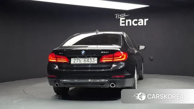 BMW 5 Series (G30) id 3728286 из Кореи 14