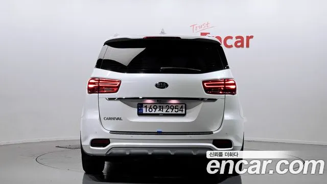 Kia The New Carnival id 2512951 из Кореи 14