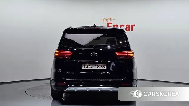 Kia The New Carnival id 2523330 из Кореи 14