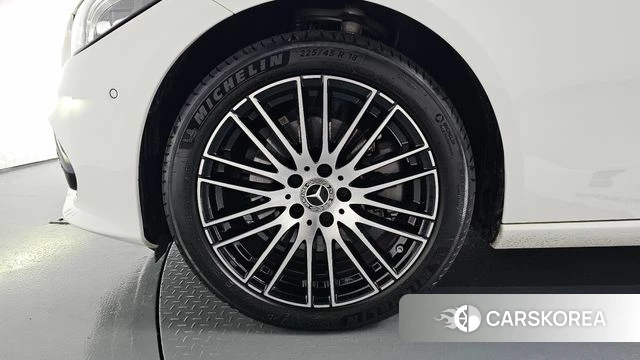 Mercedes-Benz C-Class W206 id 4870640 из Кореи 26