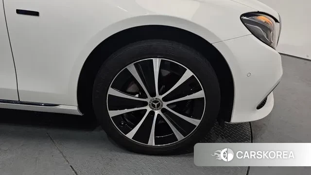 Mercedes-Benz E-Class W213 id 3567926 из Кореи 14