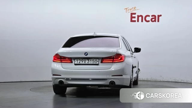 BMW 5 Series (G30) id 4836646 из Кореи 28