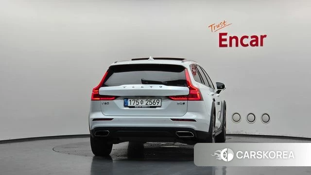 Volvo V60 Cross-Country 2nd Generation id 4529812 из Кореи 29