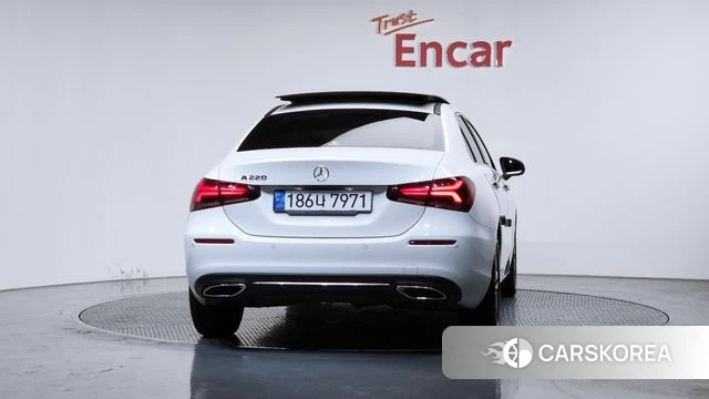 Mercedes-Benz A-Class W177 id 4349892 из Кореи 27